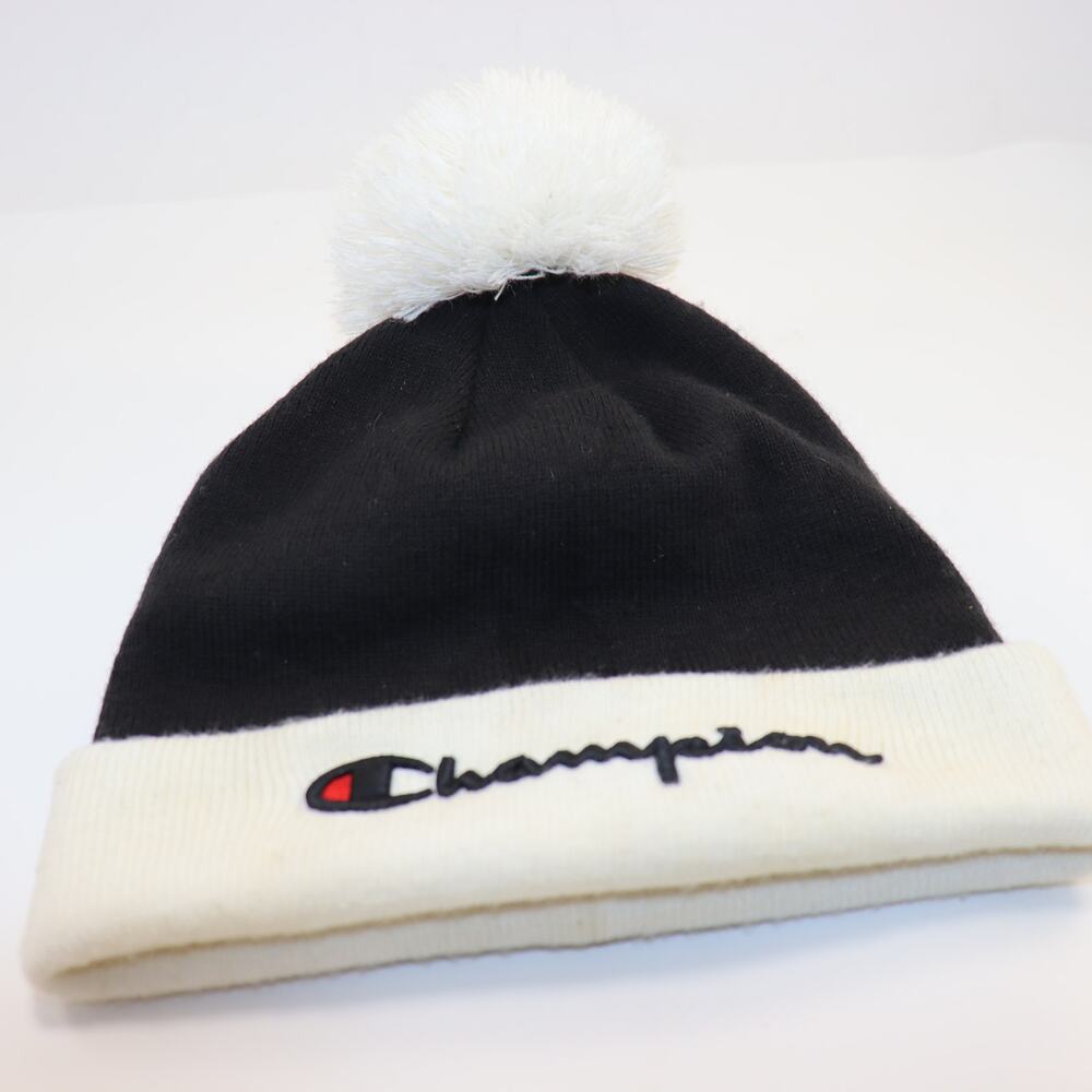 Vintage Y2K Champion Black‎ White Knit Pom Beanie Hat